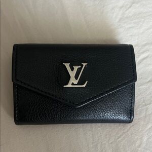 Louis Vuitton Black Leather Wallet. Lockmini Wallet. Pre owned.